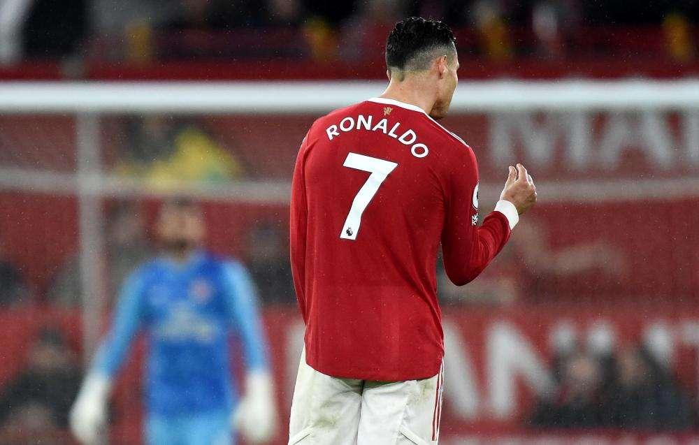 Manchester United fuori dalla Champions: pronti tagli 25% ingaggi