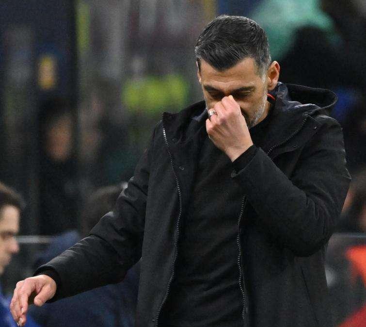 Milan, Conceicao: "La faccia di questa eliminazione è la mia, non di Theo Hernandez"