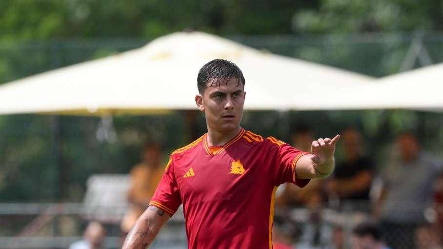 Roma-Milan - L'attesa dei tifosi: "Bellissimo avere Mourinho, Dybala e Lukaku, ma siamo carenti in altri ruoli"