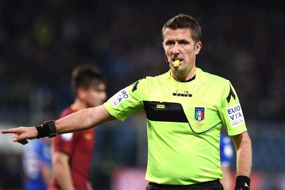 Sampdoria-Roma - La moviola: rigore assegnato dopo fallo non fischiato che il VAR avrebbe dovuto verificare