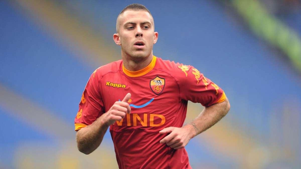 Accadde oggi - Totti: "L'ottavo Re di Roma tra me e Falcao? Uno nei giorni pari, uno nei giorni dispari". Menez: "Mi sono lasciato male con i tifosi"