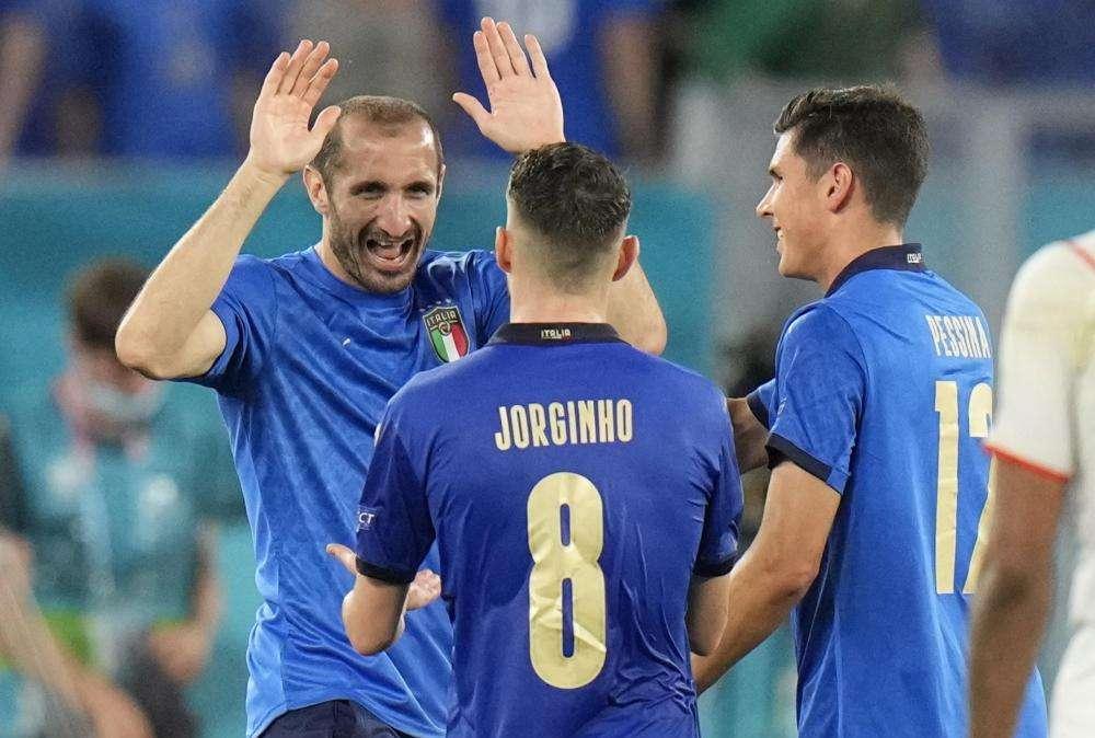 Italia, Chiellini: "Viviamo questa avventura con felicità"