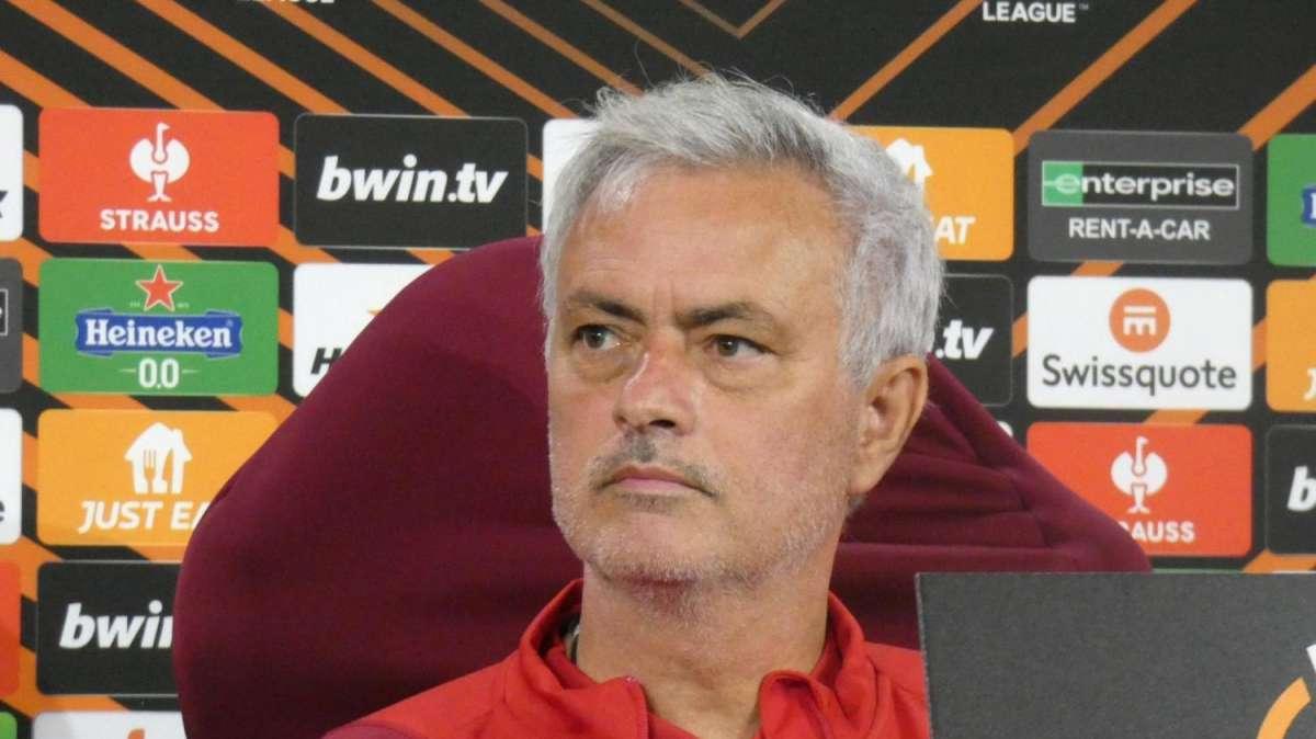 Conferenza stampa - Mourinho: "Ho parlato con Chiné, mi aspetto giustizia. Prima della partita è meglio non parlare degli arbitri. Il Sassuolo offeso per Berardi? Con me grandi sorrisi, poi si sono lamentati sulla stampa". VIDEO!