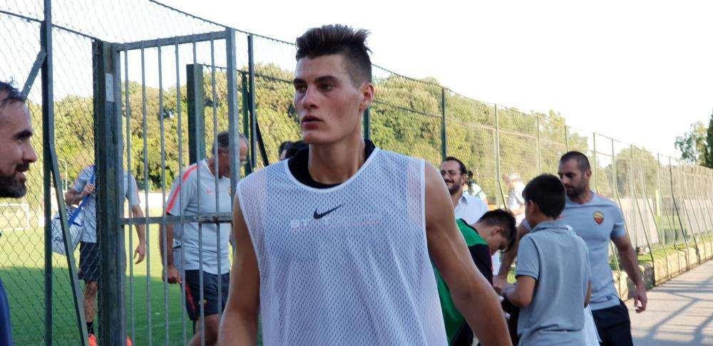 Trigoria - Terminato l'allenamento, seduta di scarico con partite a calcio tennis. VIDEO!