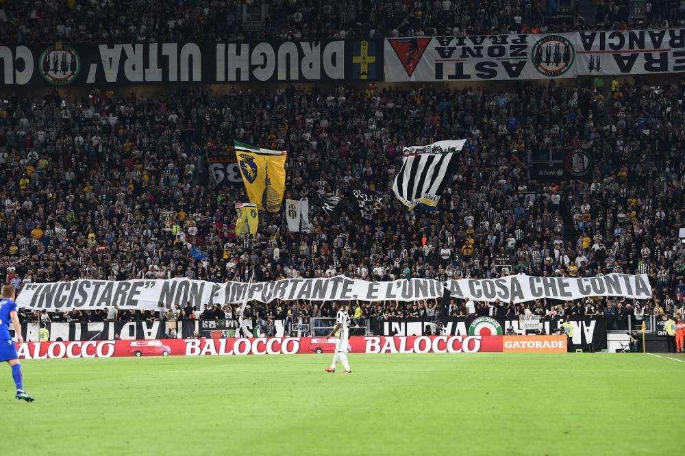 Juventus, i tifosi bianconeri protestano per il prezzo del settore ospiti dell'Olimpico